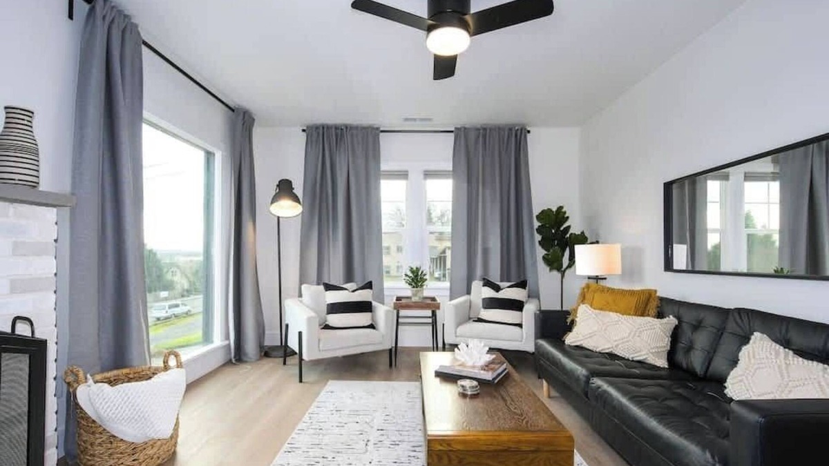 Camas Apartment | Downtown Camas Stay – Walkable, 15 Min to PDX