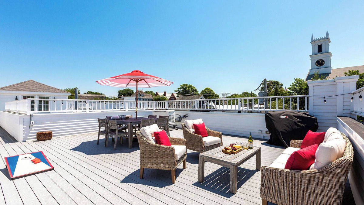 Chatham Condo | Downtown Chatham Luxurious & Spacious Condo w/Roof Deck - Close to Oyster Pond