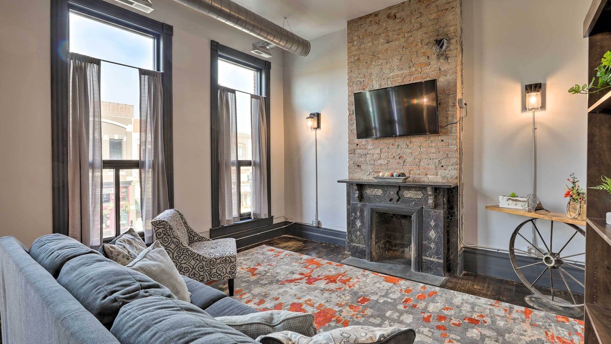 Cherokee Apartment | Downtown Cherokee Iowa Vacation Rental