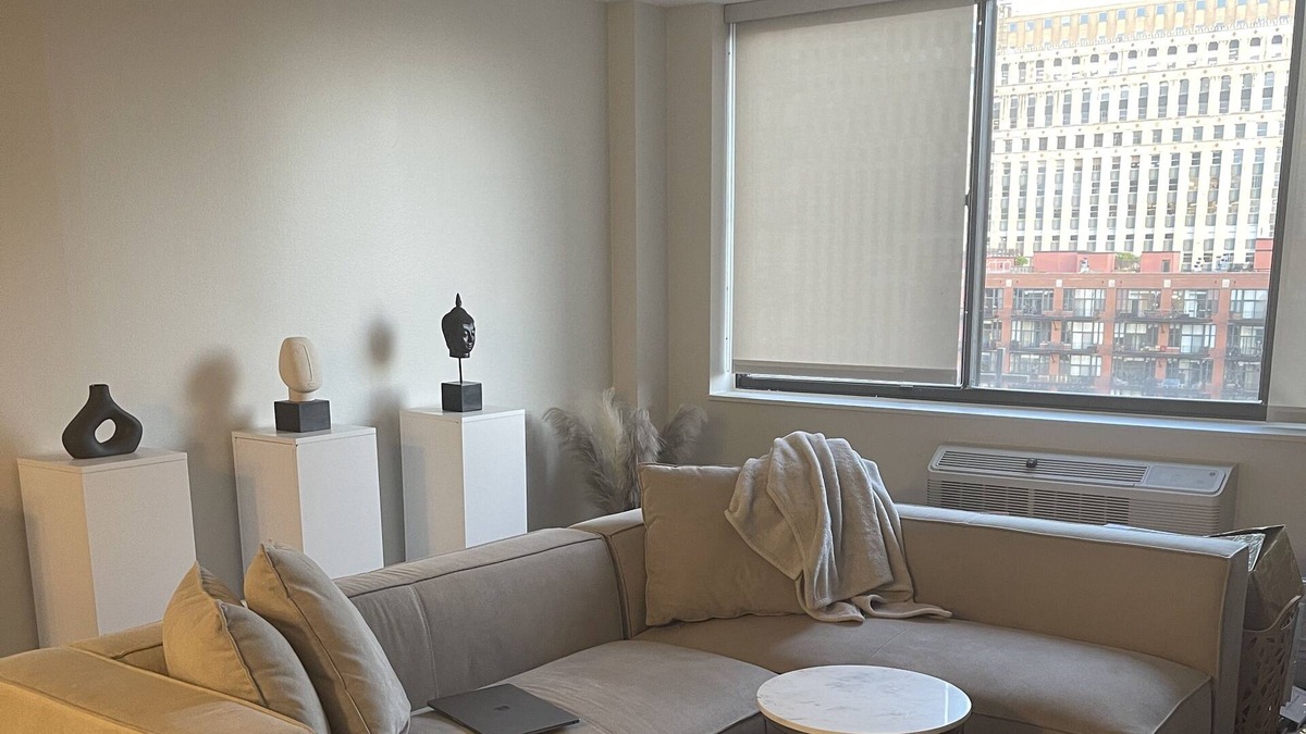 Downtown Chicago Apartment | Downtown Chicago - River North 1bd1ba -updated & furnished