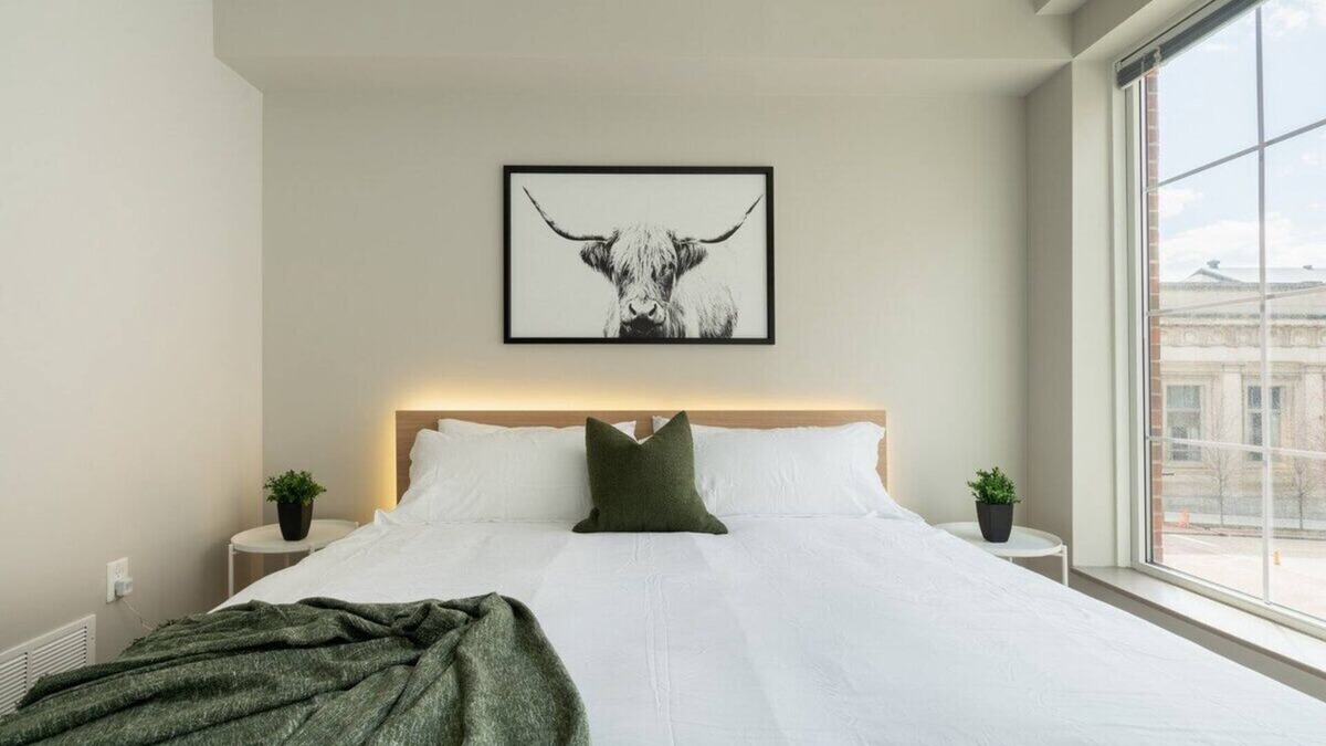 Uptown District Apartment | Downtown Columbus Apartment