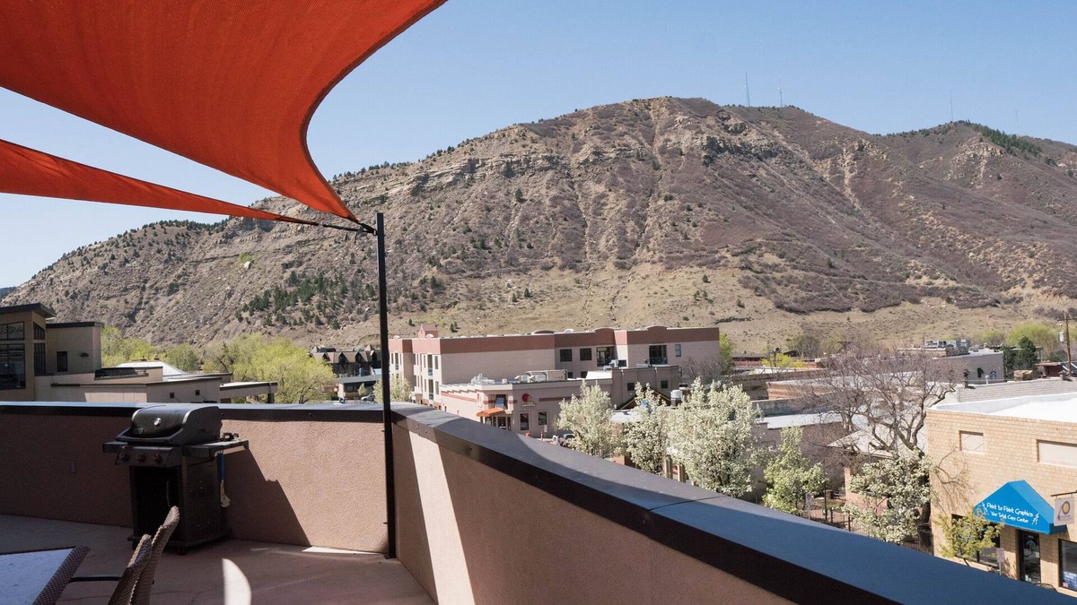 Historic Downtown Durango Condo | Downtown Convenience, Bright And Beautiful!