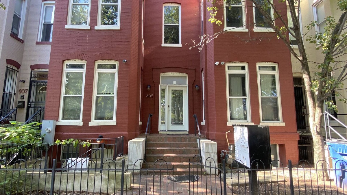 Shaw House | Downtown DC in the middle of everything no car needed 5to9 minutes walking place