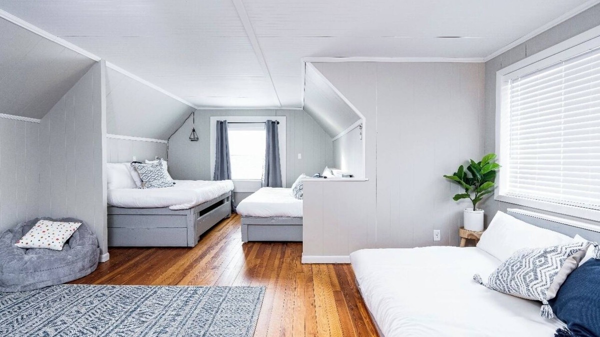 Downtown House | Downtown Delight