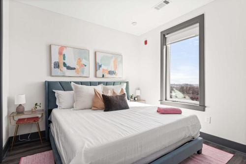 Rolling Mill Hill Apartment | Downtown Dolly - 6 blocks to Broadway