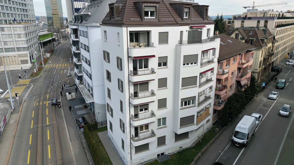 Oerlikon Apartment | Downtown Dream 3,5BR with Balcony and Style BA21