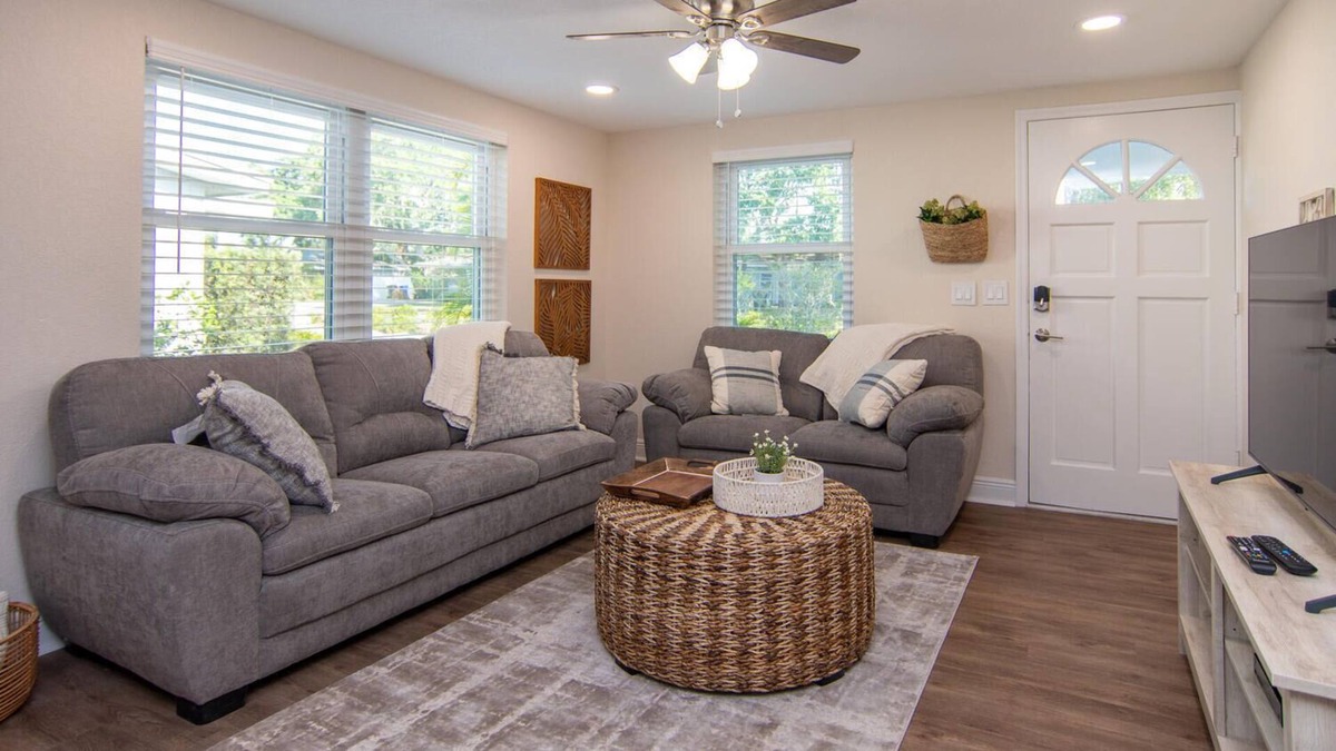 Dunedin Villa | Downtown Dunedin Cottage Completely Remodeled!