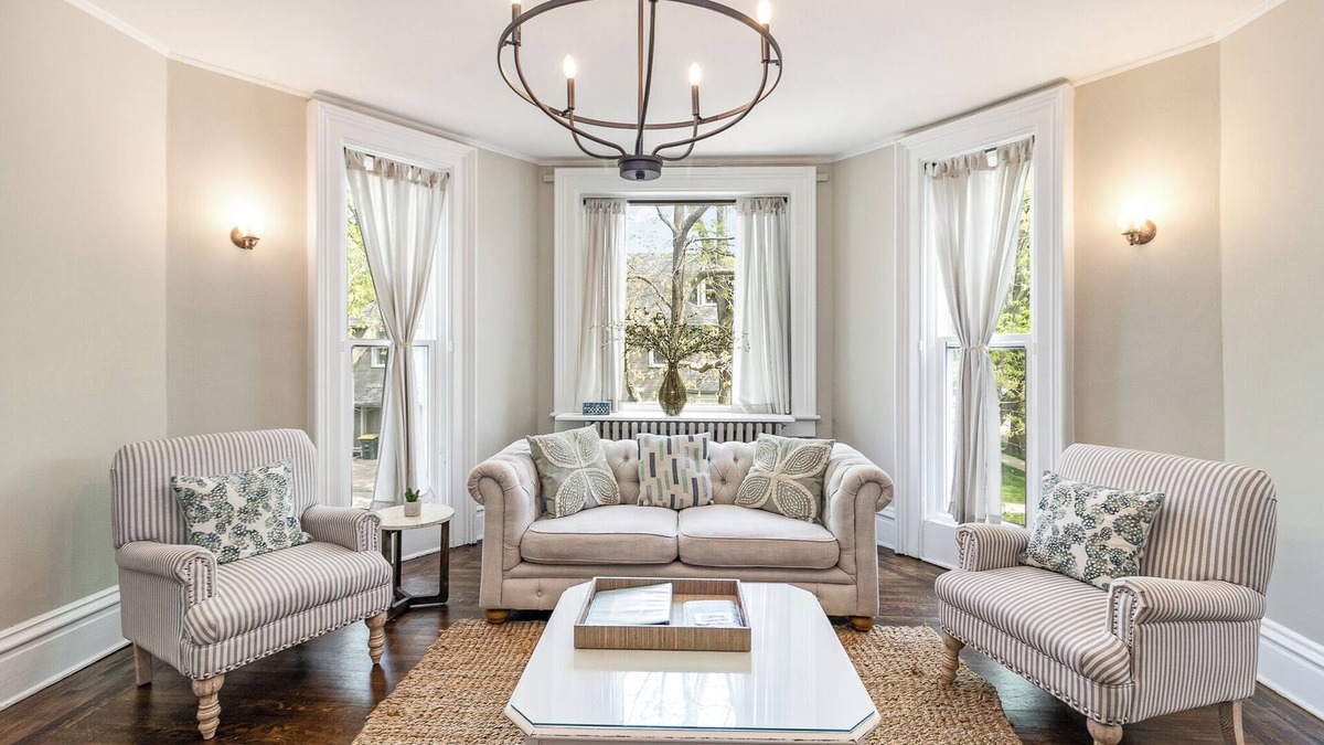 Valparaiso Apartment | Downtown Duplex: 2 delightful units under 1 roof!