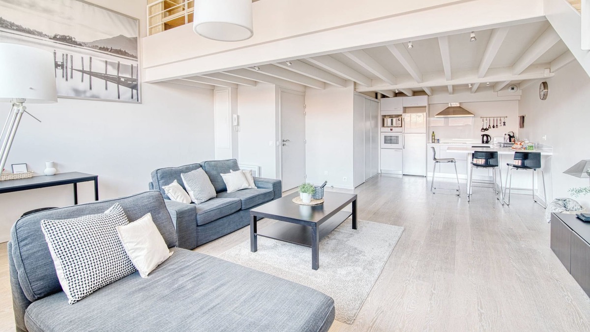 Toulouse East Condo | Downtown duplex 70m2 - Air-conditioned - Wi-Fi