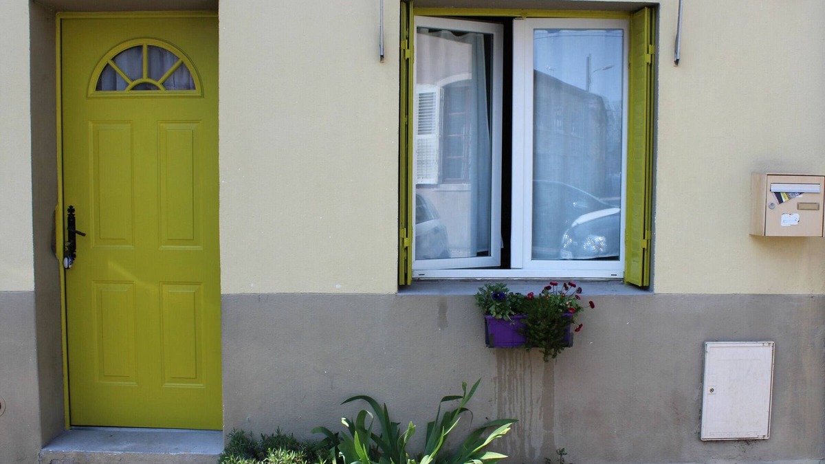 Toul Apartment | Downtown Duplex in Toul Near Cathedral – Free Parking, A/C & All-Inclusive Rates