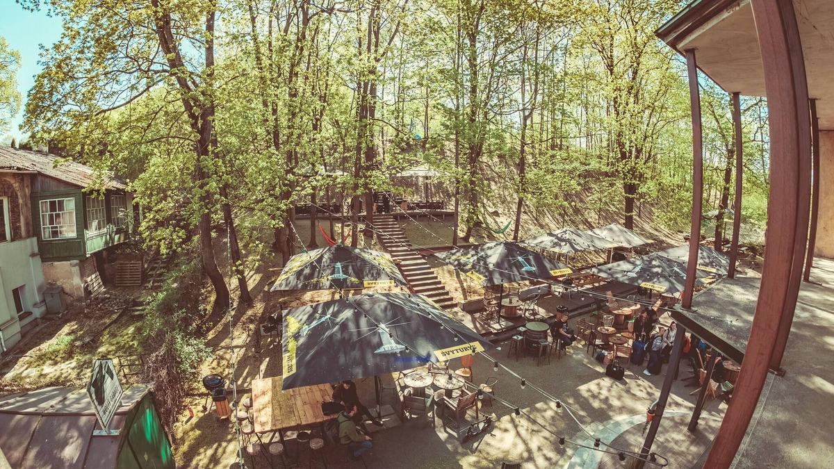 Uzupis House | Downtown Forest Hostel & Camping