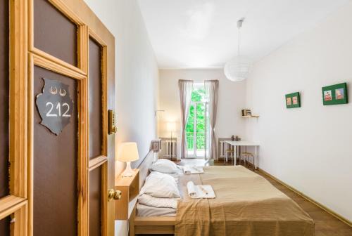 Uzupis Hostel | Downtown Forest Hostel & Camping