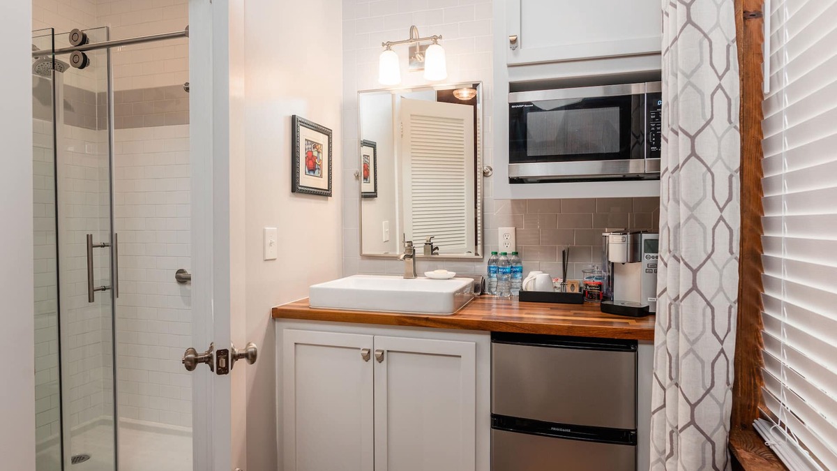 Starkville Apartment | Downtown Game Day Studio