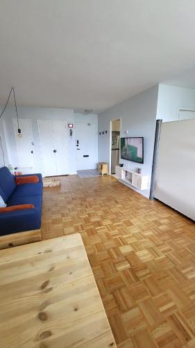 Church and Wellesley Apartment | Downtown Gem by the Subway