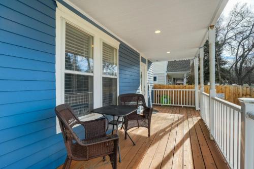 Central Colorado Springs House | Downtown Getaway - Balcony - King Beds