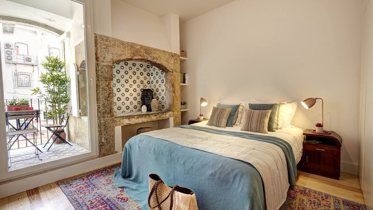 Santa Maria Maior Apartment | Downtown Historic Center - Air Conditioning/Elevator
