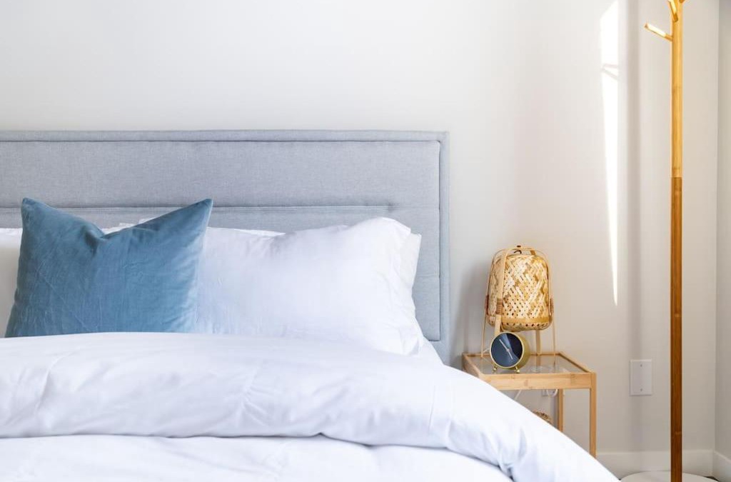 North End Apartment | Downtown Kelowna Modern Spacious Oasis + Mountain View
