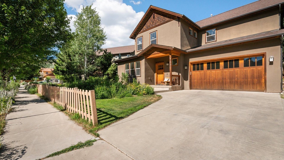Durango House | Downtown Location, Pet Friendly, Central A/C!