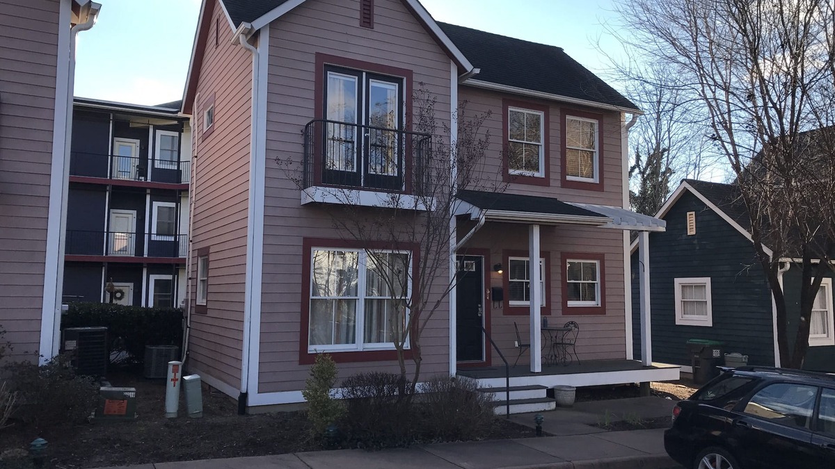 Starr Hill House | Downtown Mall Cottage just off Main St., breweries/wineries 10-30min drive