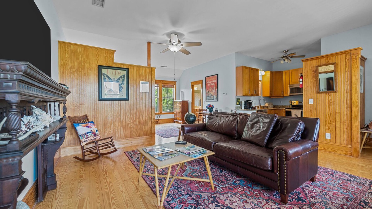 Historic Downtown Manteo Apartment | Downtown Manteo Studio - 12 minutes to OBX beaches!