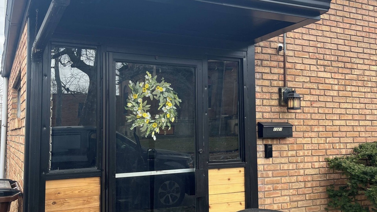 Middletown House | Downtown Middletown Retreat with TVs in every room