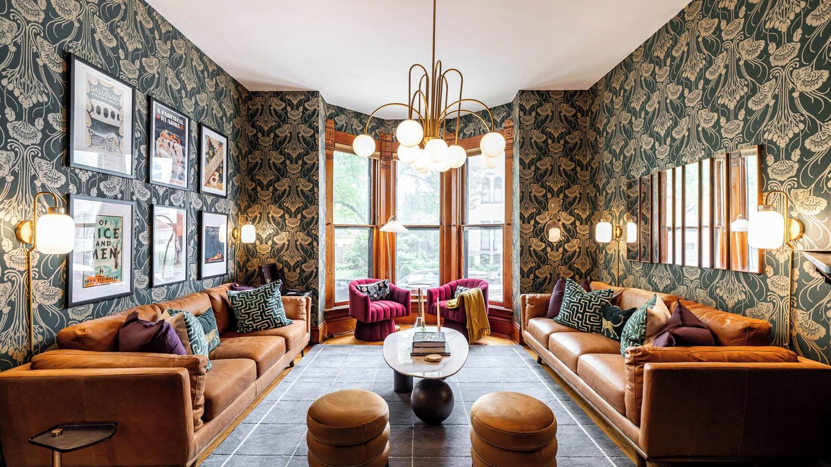 Lower East Side House | Downtown MKE, Arcade+Games+Golf, Lake, Patio+Grill