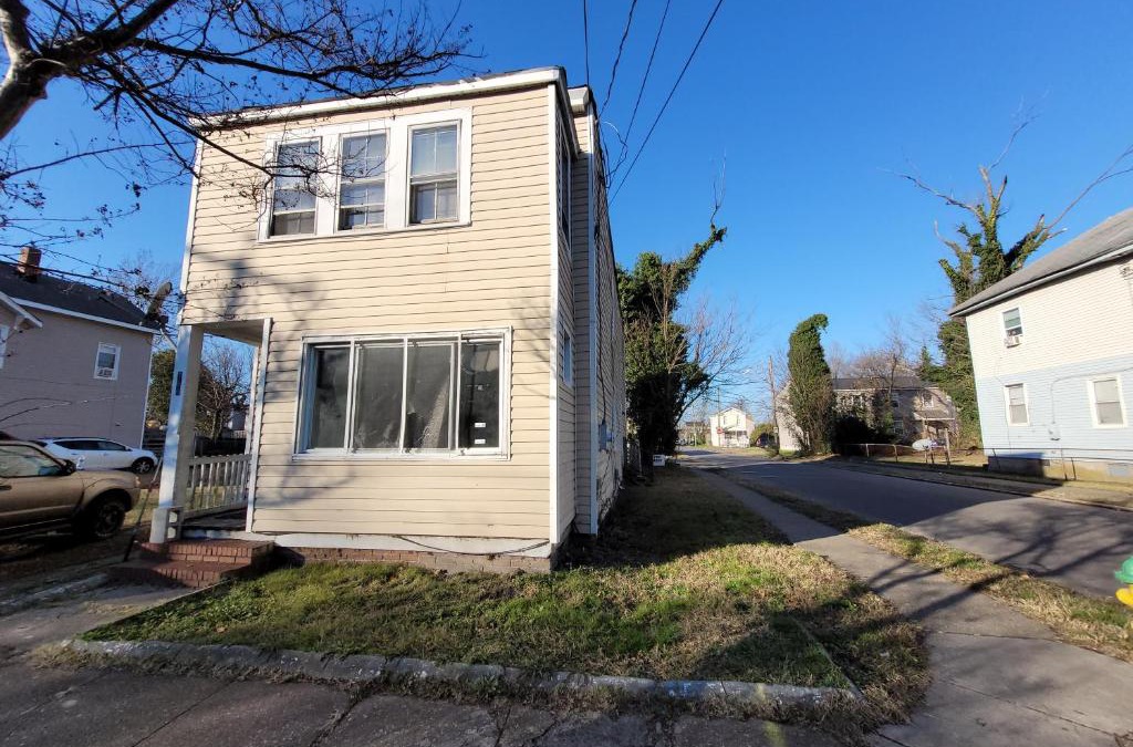 Olde Huntersville House | Downtown Norfolk private room D1