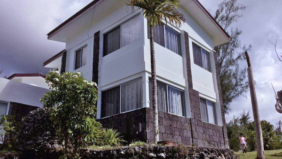 Garapan House | Downtown Ocean View Villa