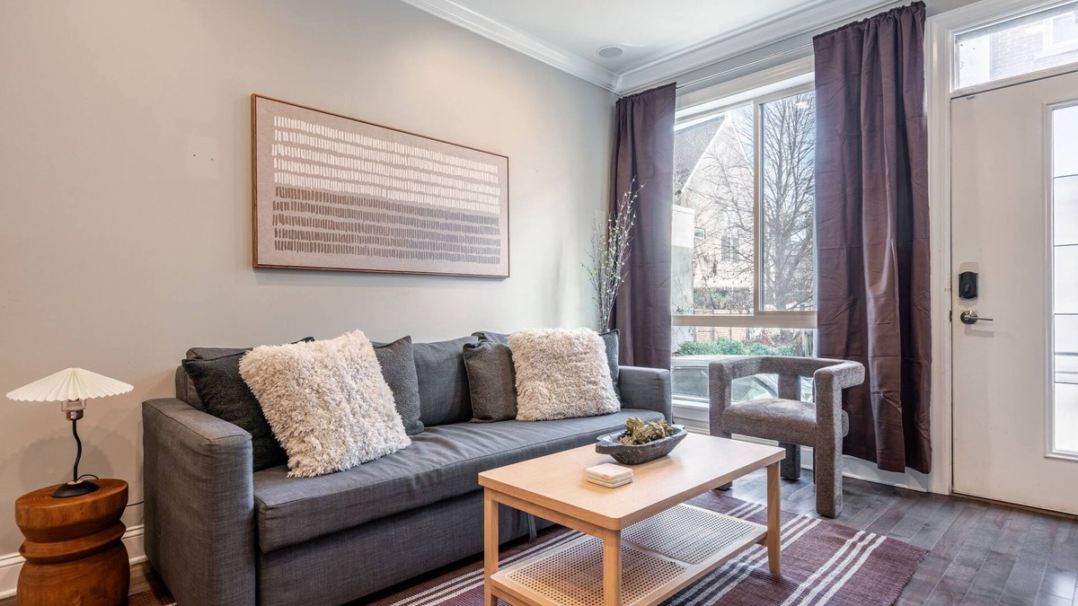 Fishtown House | Downtown Philly Gem 4BR/3.5BT W/Roofdeck + Patio