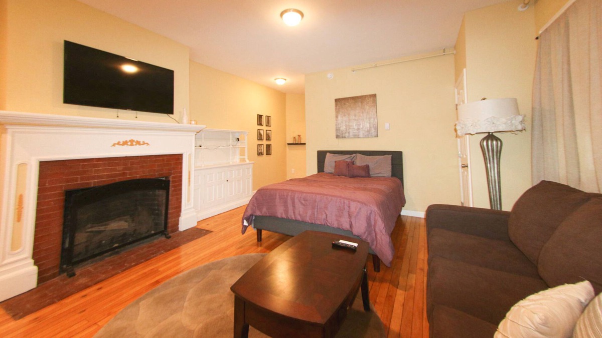 Plattsburgh Apartment | Downtown Plattsburgh Studio Suite | Sleeps 4!