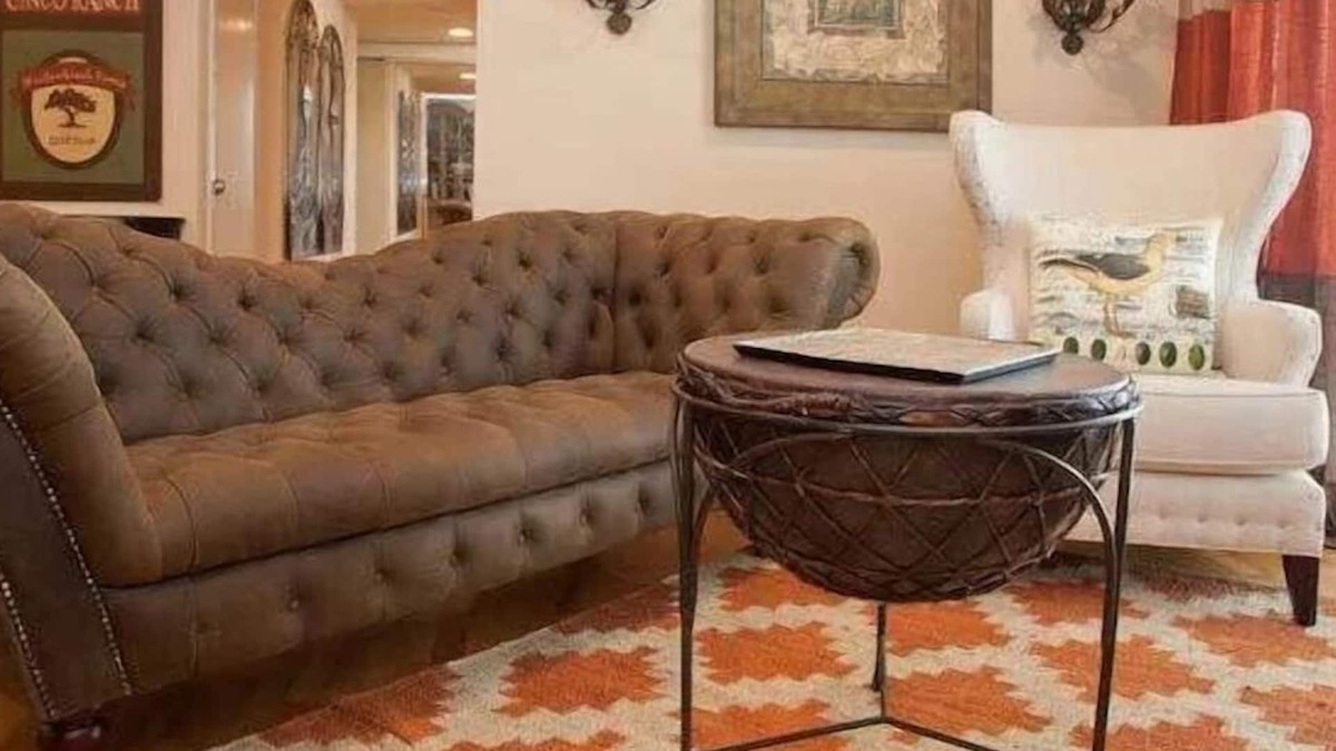 Waller Creek District Condo | Downtown Poolside 2 Bedroom
