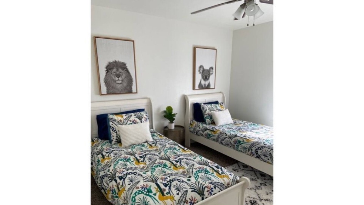 Prosper House | Downtown Prosper Ranch Style Home- Corporate/30 Day Rentals