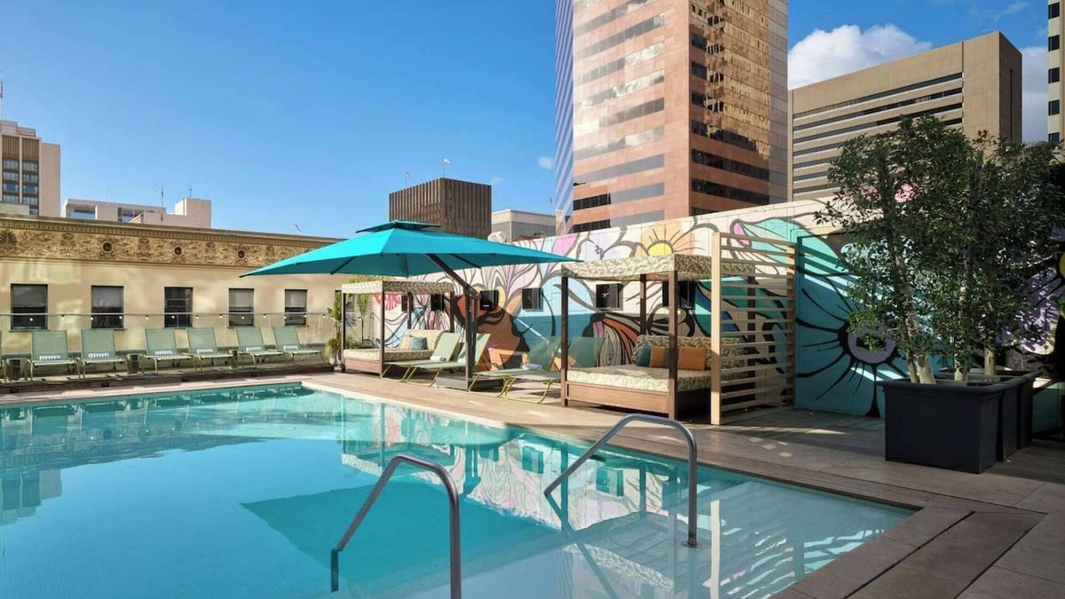 Civic Core Hotel | Downtown San Diego Access | Rooftop Pool & Dining