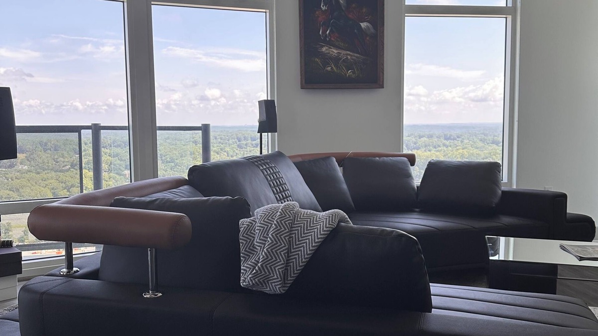 Downtown Apartment | Downtown Silver Spring 2BR Luxury Apt with Rooftop Pool & Metro access
