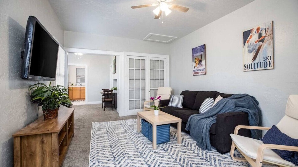 Lower Avenues Apartment | Downtown SLC Loft in Historic Avenues District!