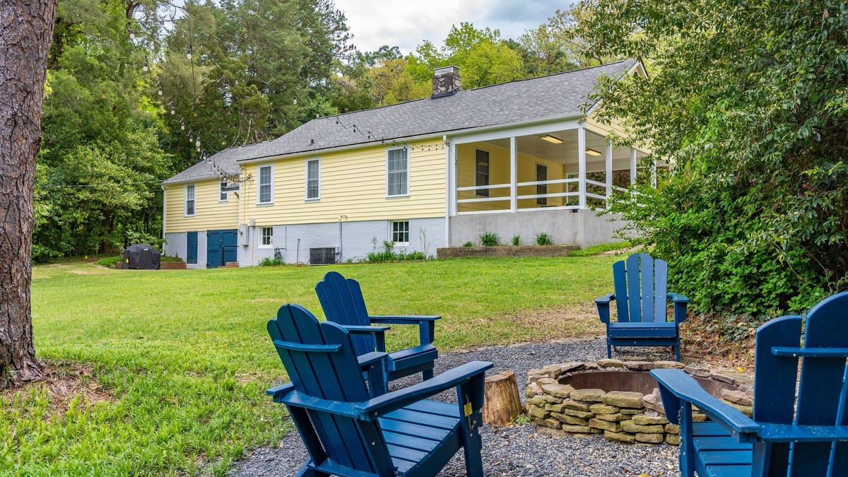 Southern Pines House | Downtown So. Pines - sleeps 8, walk to town.