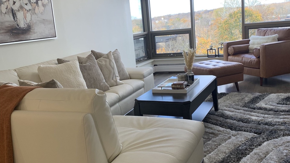 South End Condo | Downtown South-End Halifax: Sunny Modern condo, Ocean View
