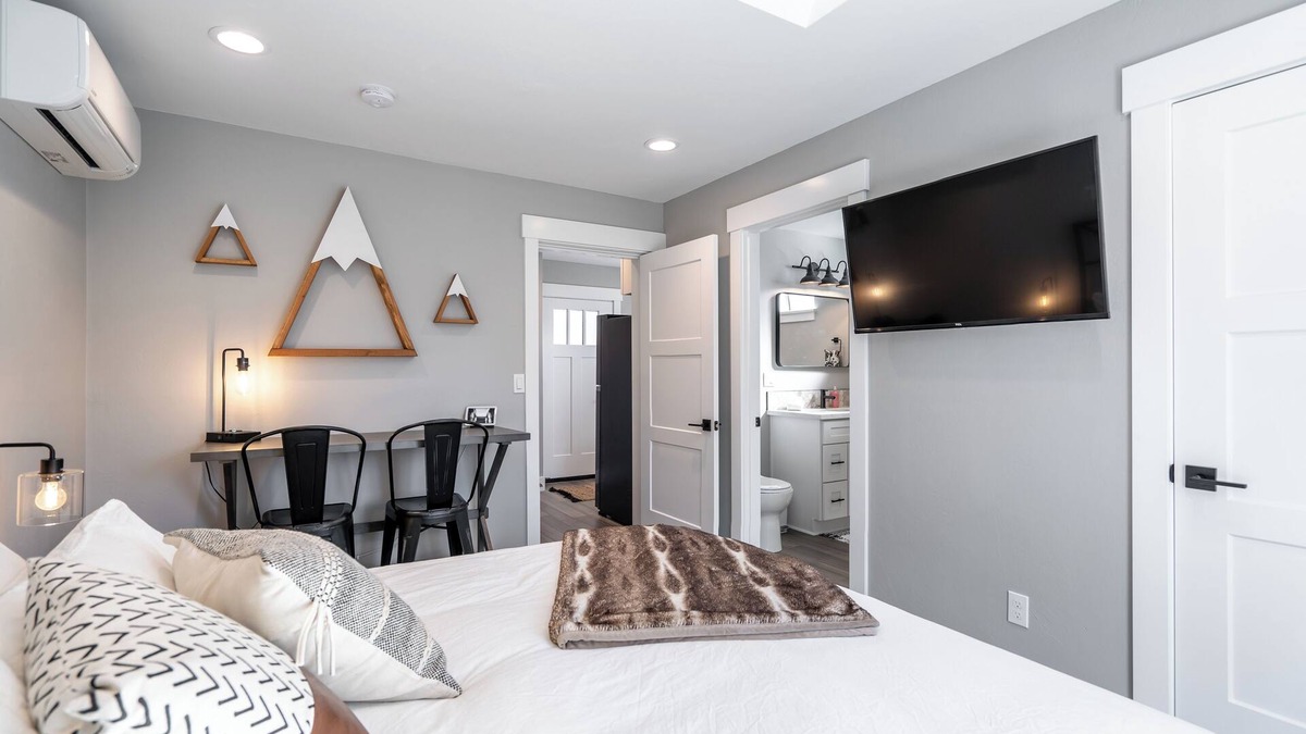 West Eugene Apartment | Downtown Studio Apartment in Eugene’s Heart!