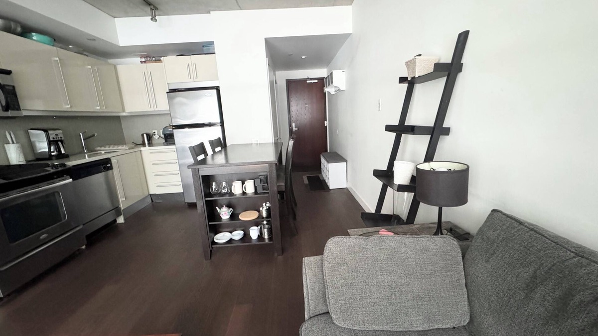 Downtown Toronto Condo | Downtown Toronto Sublet