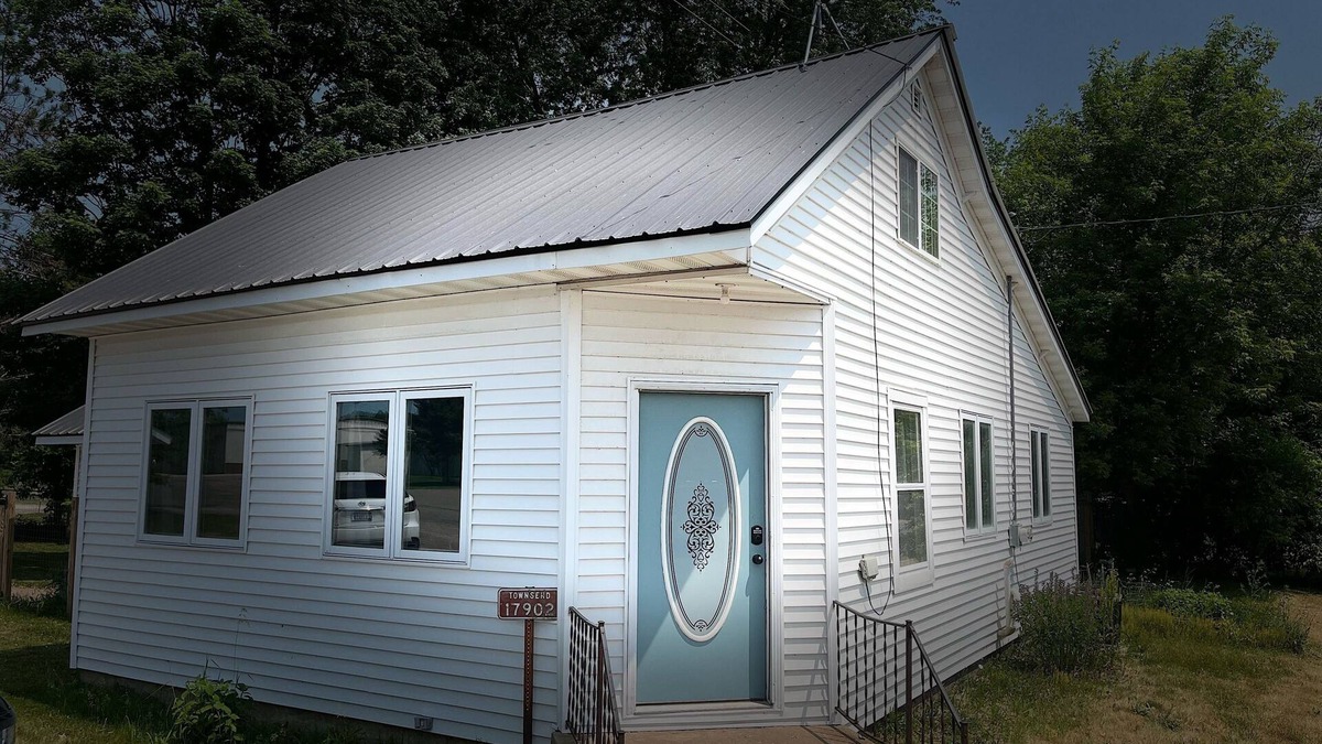 Townsend House | Downtown Townsend-Easy Access to all Amenities/Trails. Truck & Trailer Parking