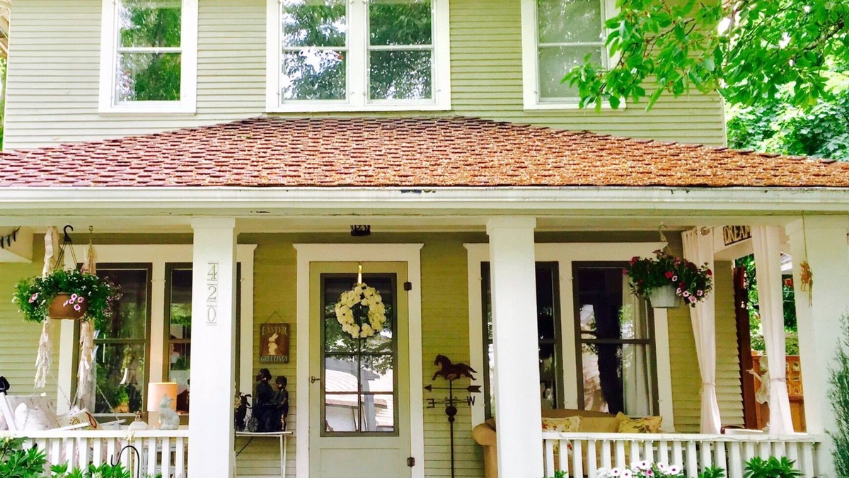 Garden District House | Downtown Vintage Home with Hot Tub and Bikes! Short Walk to Lake and Beach!