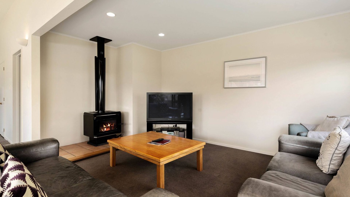 Wanaka Cottage | Downtown Wanaka - Wanaka Holiday Home