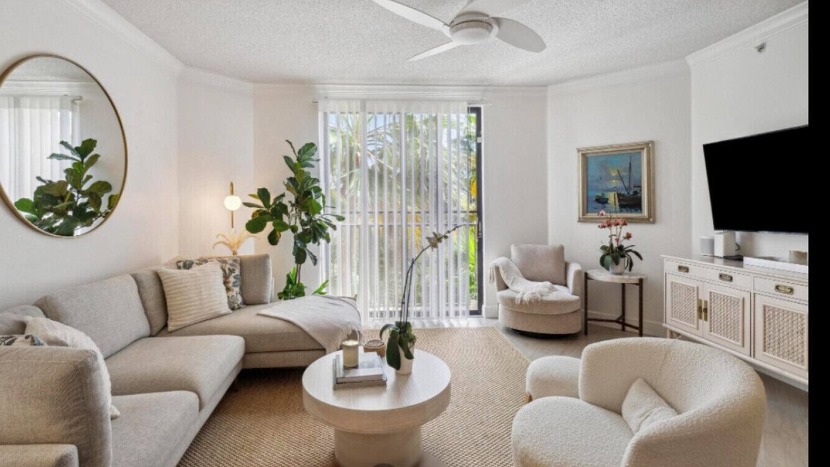 Downtown West Palm Beach Apartment | Downtown WPB Condo at the Square