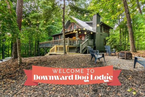 Blue Ridge House | Downward Dog Lodge - Hot Tub, Pool Table, Fireplace, Yoga Den