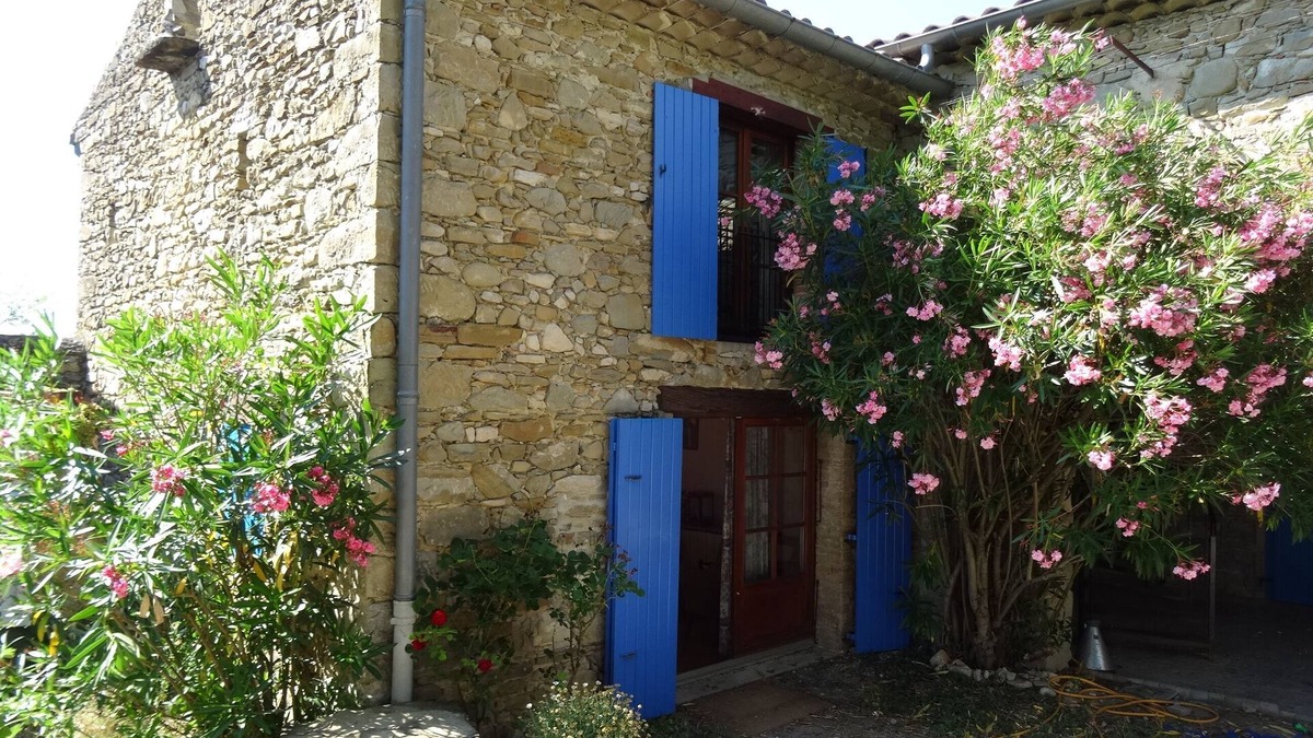 Pont-de-Barret Cottage | Drôme Provençale, gite La Colline Le JARDIN CLOS