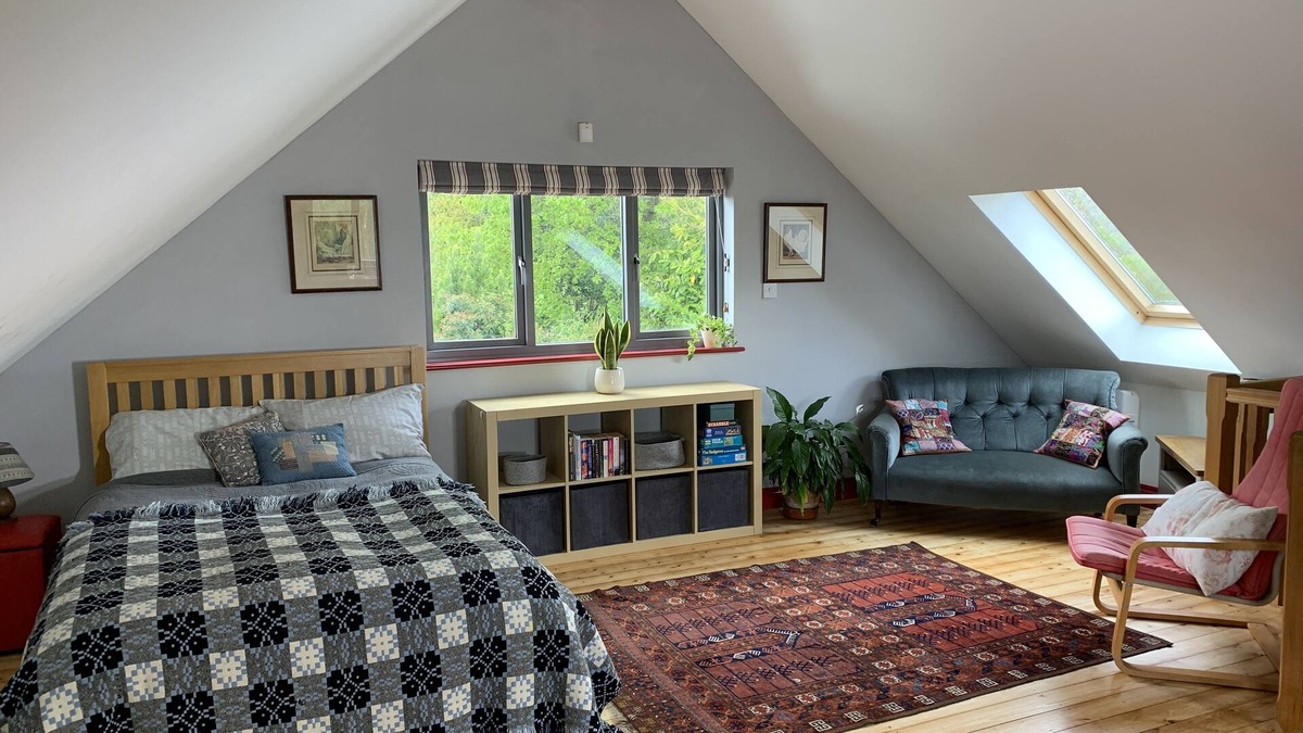 Ledbury Apartment | Dragon Nest - self-contained studio loft apartment