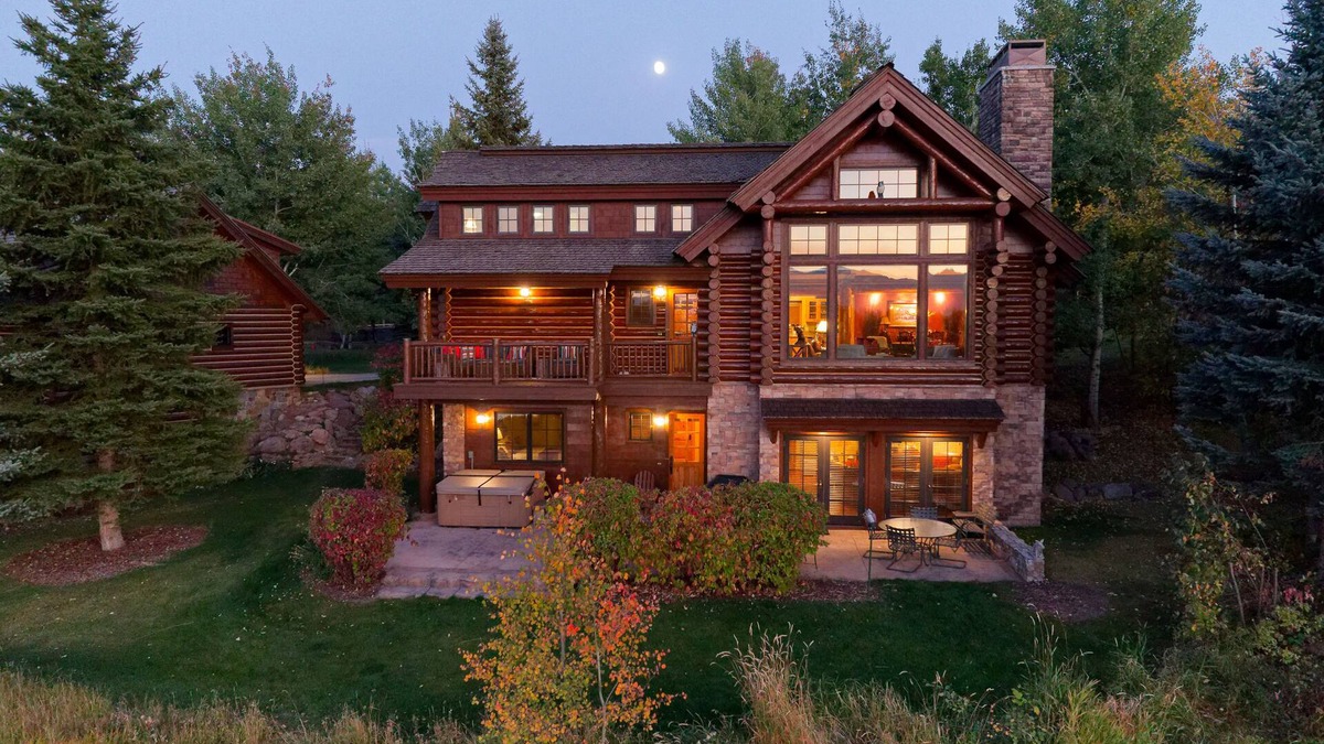 Victor House | Dragonfly Cabin Luxury in Teton Springs, Victor ID w/A/C, Hot Tub, High Tech