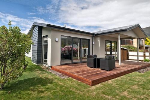 Wanaka House | Dragonfly Cottage