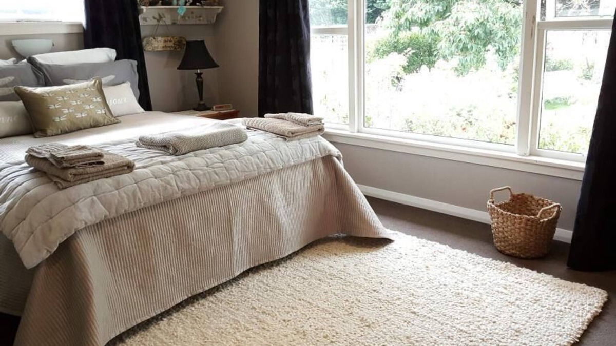 Grovetown Bed & Breakfast | Dragonflycottage, Fully equiped 2 bathrooms, kitchen, 4 bedrooms st