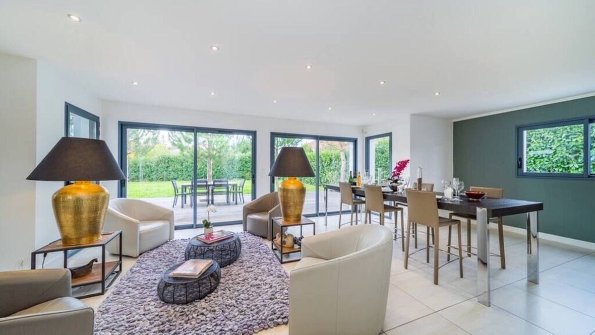 Veigy-Foncenex House | Dream 5BD Villa for Families/Geneva Centre 14KM